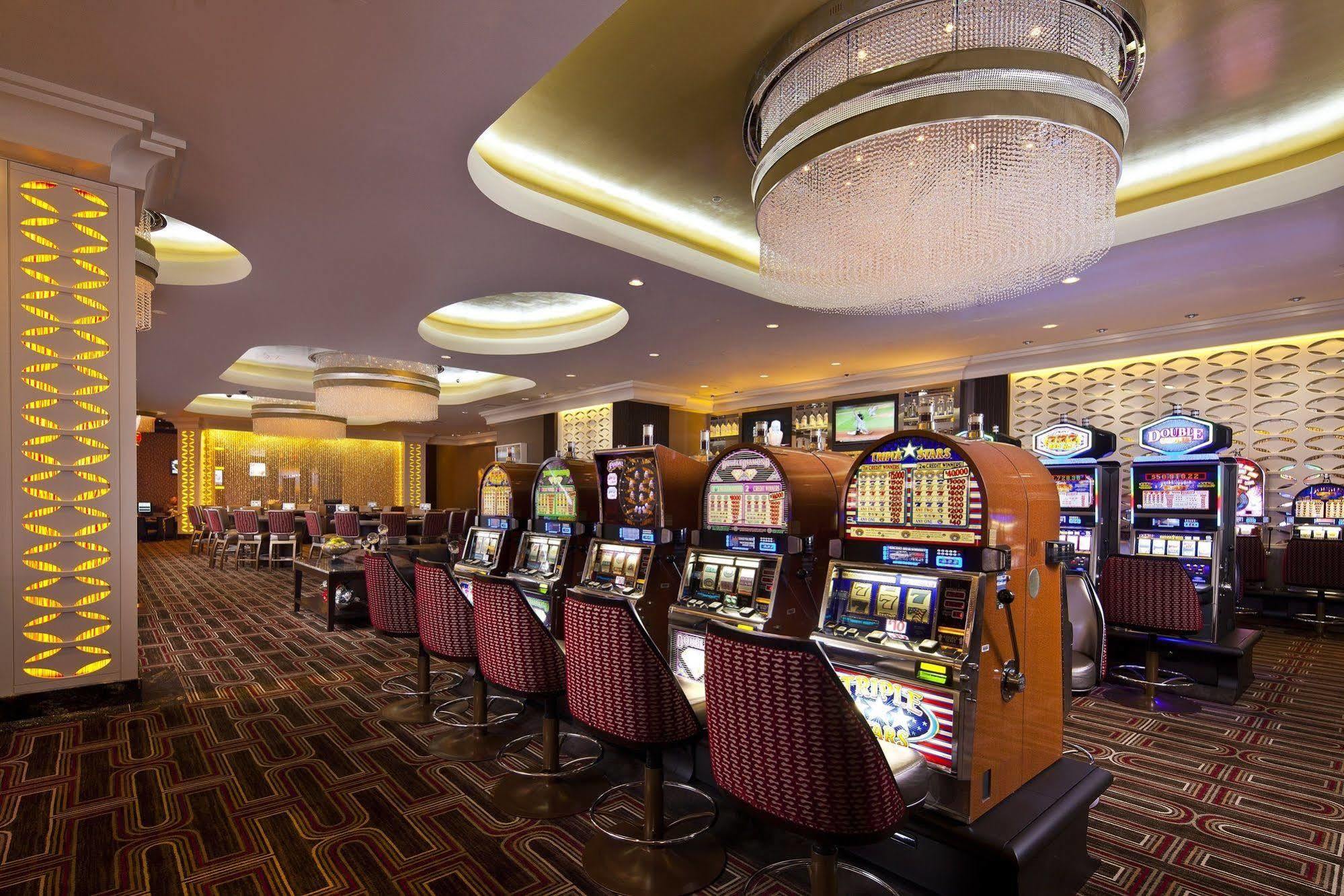 Golden Nugget Biloxi Hotel Exterior photo